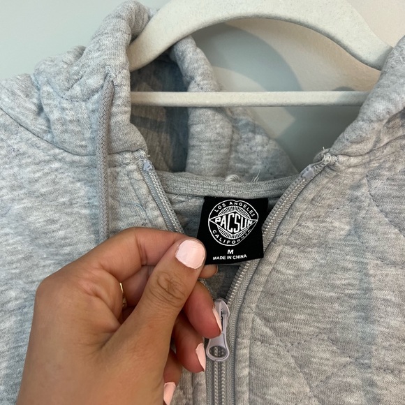 Cropped zip up - Picture 2 of 3